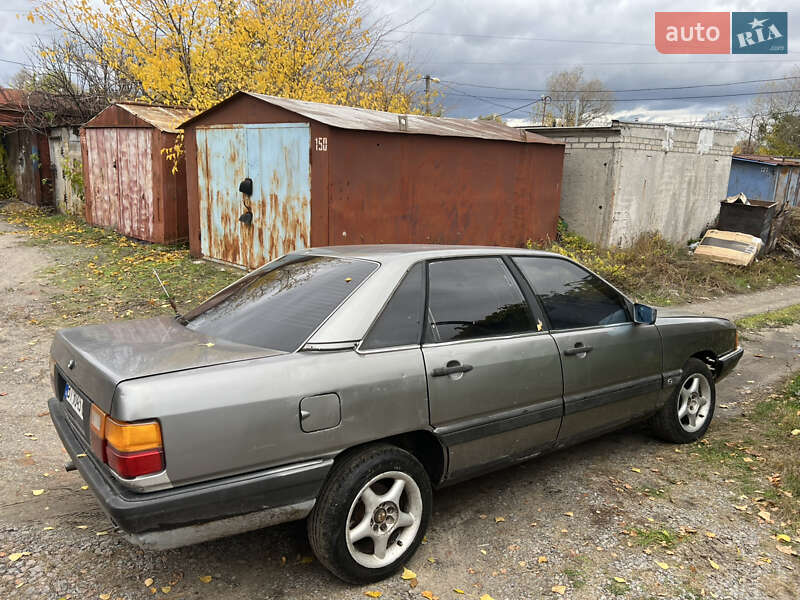 Седан Audi 100 1986 в Кременчуці фото 5 Седан Audi 100 1986 в Кременчуці