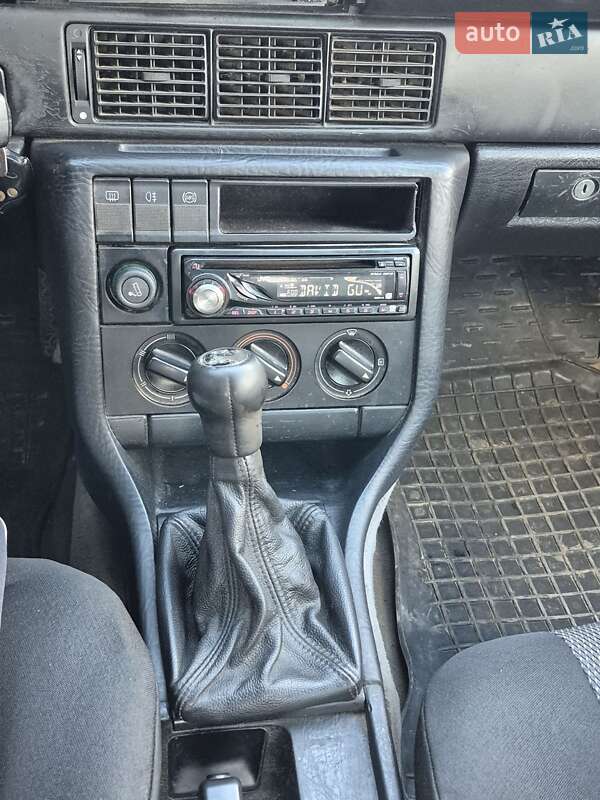 Седан Audi 100 1989 в Турке фото 33 Седан Audi 100 1989 в Турке