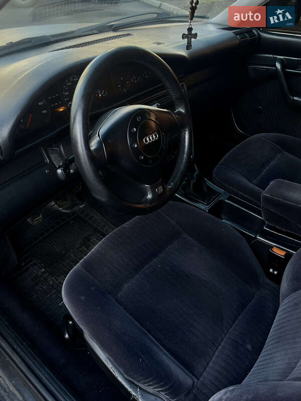 Седан Audi 100 1992 в Черкассах