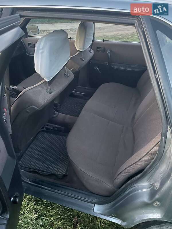 Седан Audi 100 1984 в Тлумачі фото 4 Седан Audi 100 1984 в Тлумачі