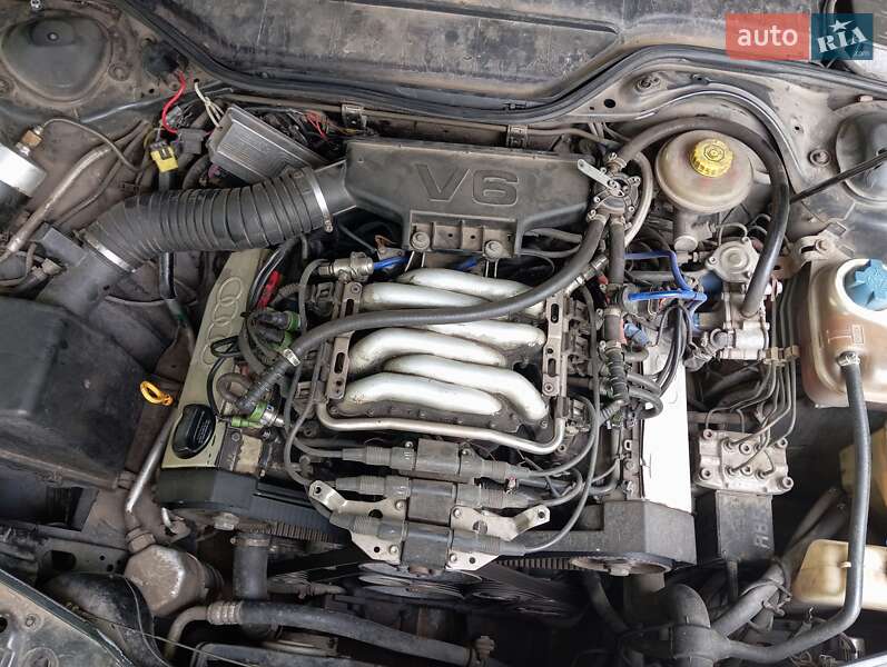 Седан Audi 100 1994 в Святопетровское фото 3 Седан Audi 100 1994 в Святопетровское