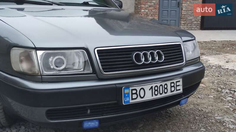 Седан Audi 100 1991 в Чорткове