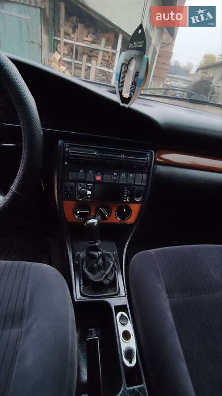 Седан Audi 100 1991 в Чорткове