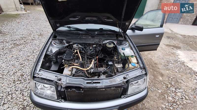 Седан Audi 100 1991 в Чорткове