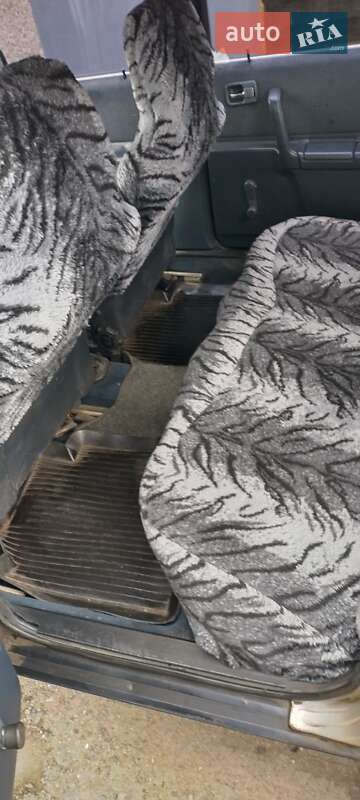 Седан Audi 100 1986 в Полтаві