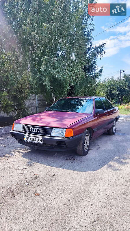 Седан Audi 100 1987 в Запорожье