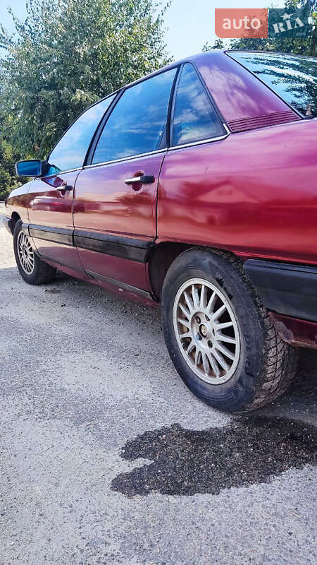Седан Audi 100 1987 в Запорожье