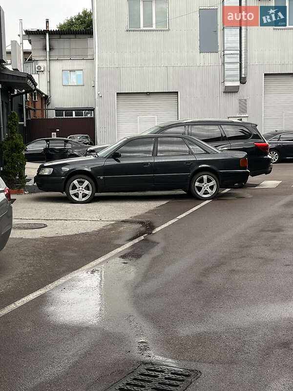 Audi 100 1994 Audi 100 1994