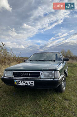 Седан Audi 100 1990 в Ровно
