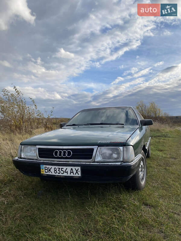 Седан Audi 100 1990 в Ровно
