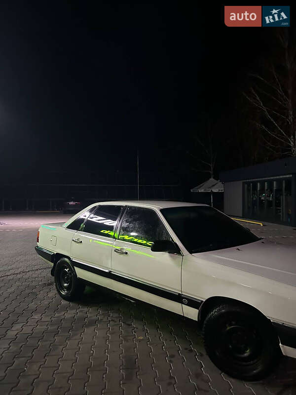 Седан Audi 100 1986 в Володимирі фото 5 Седан Audi 100 1986 в Володимирі