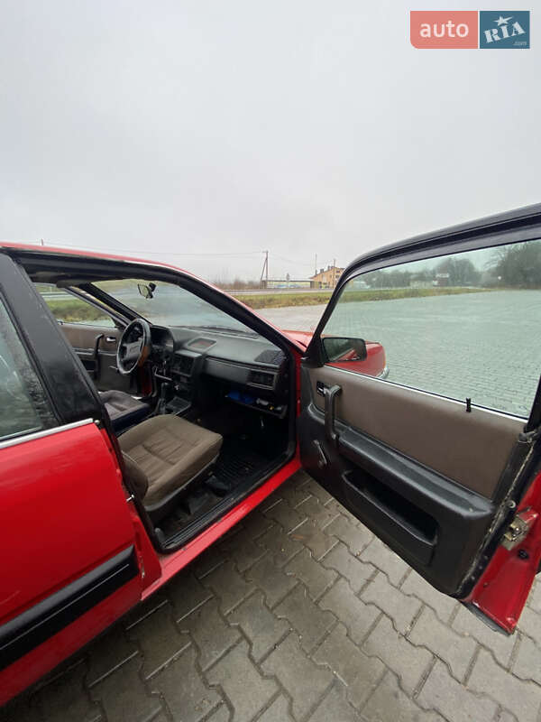 Седан Audi 100 1987 в Копычинце