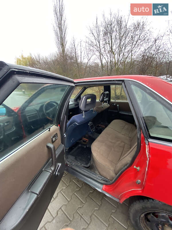 Седан Audi 100 1987 в Копычинце