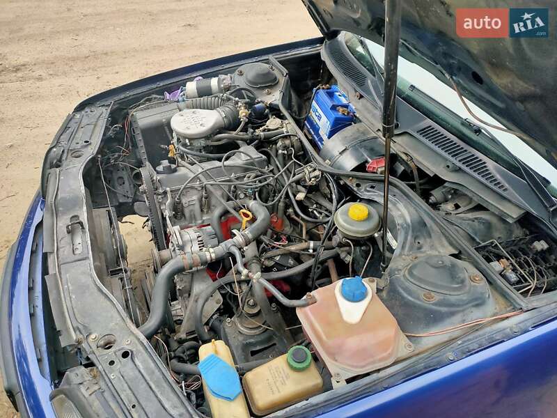 Седан Audi 100 1992 в Славуті