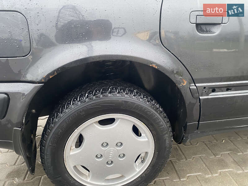 Седан Audi 100 1994 в Рудки