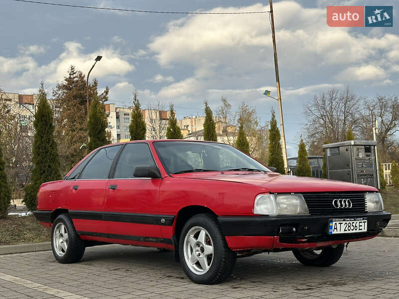Седан Audi 100 1988 в Дрогобыче