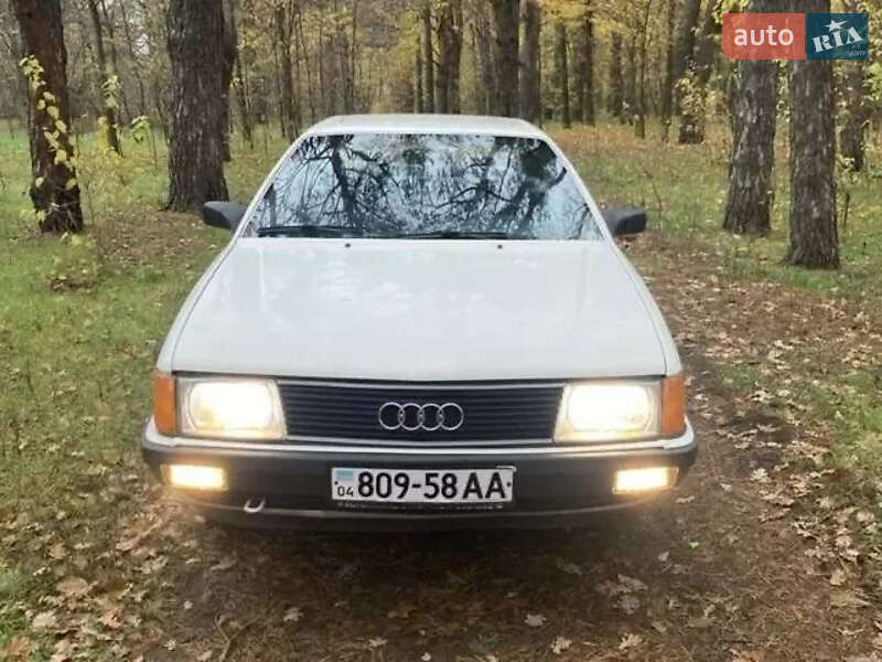 Седан Audi 100 1985 в Дніпрі фото 3 Седан Audi 100 1985 в Дніпрі