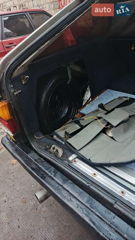 Универсал Audi 100 1983 в Киеве фото 30 Универсал Audi 100 1983 в Киеве