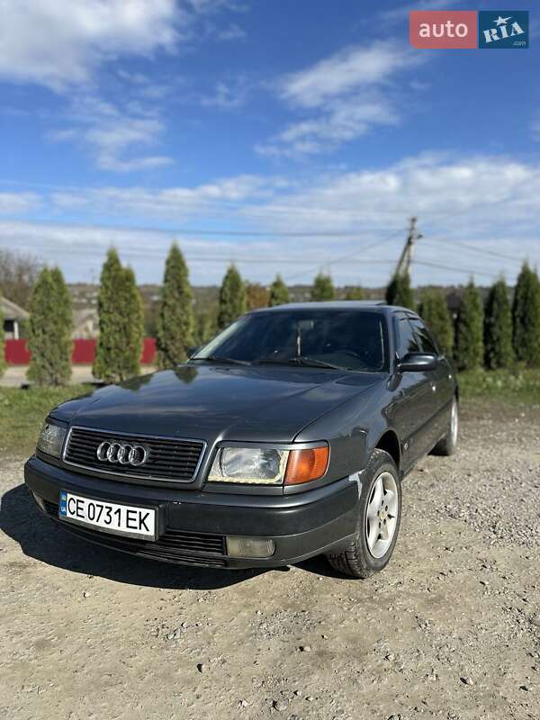 Седан Audi 100 1991 в Черновцах