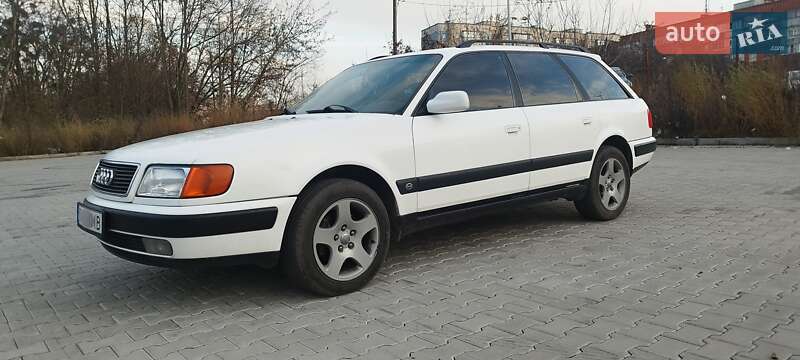 Audi 100 1992 Audi 100 1992