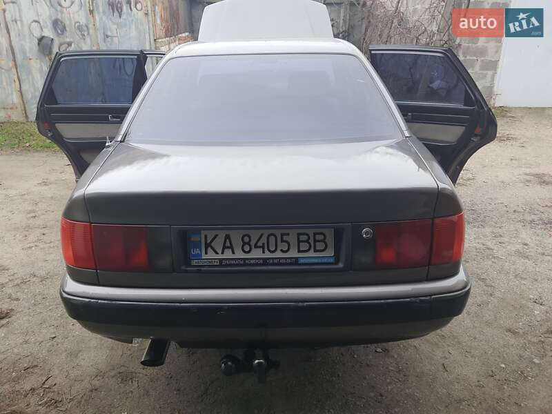 Седан Audi 100 1993 в Києві