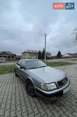 Седан Audi 100 1993 в Черновцах