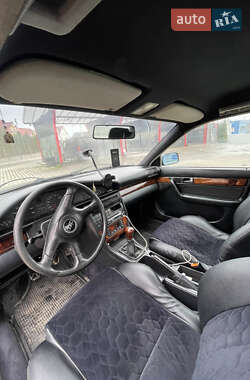 Седан Audi 100 1993 в Черновцах