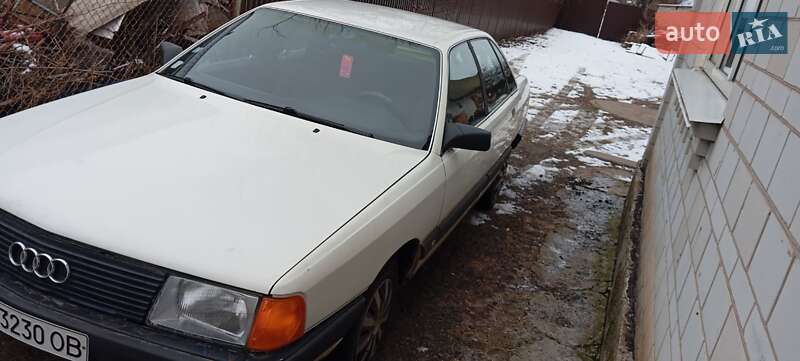 Седан Audi 100 1988 в Борисполе фото 3 Седан Audi 100 1988 в Борисполе