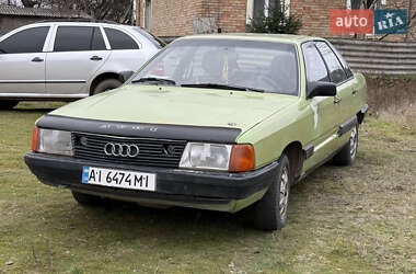 Седан Audi 100 1983 в Киеве