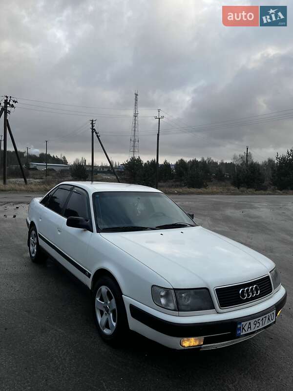 Audi 100 1993 Audi 100 1993
