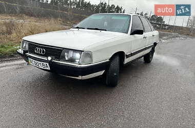 Седан Audi 100 1986 в Владимире