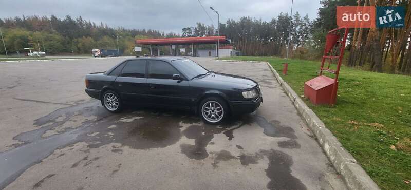 Седан Audi 100 1993 в Харькове