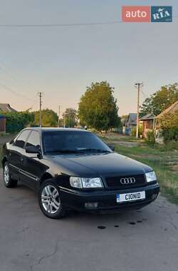 Седан Audi 100 1991 в Первомайске