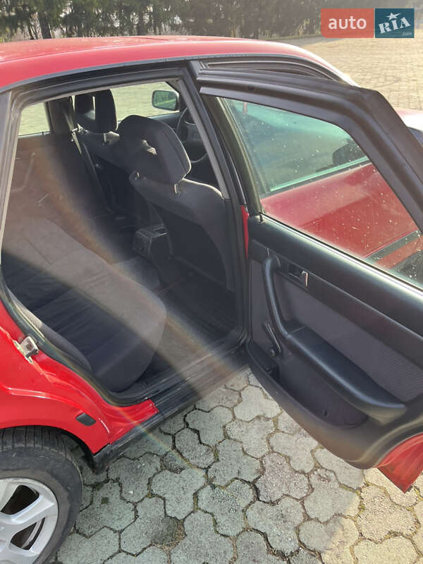 Седан Audi 100 1992 в Дубно