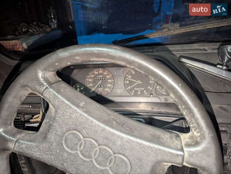 Седан Audi 100 1987 в Львові