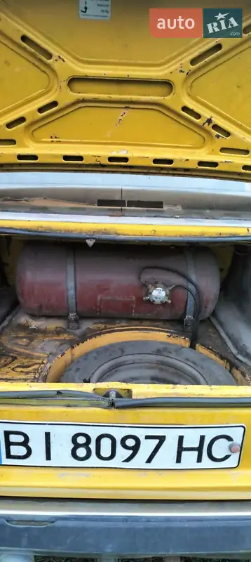 Audi 100