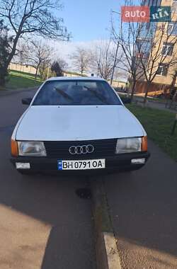 Седан Audi 100 1985 в Одесі