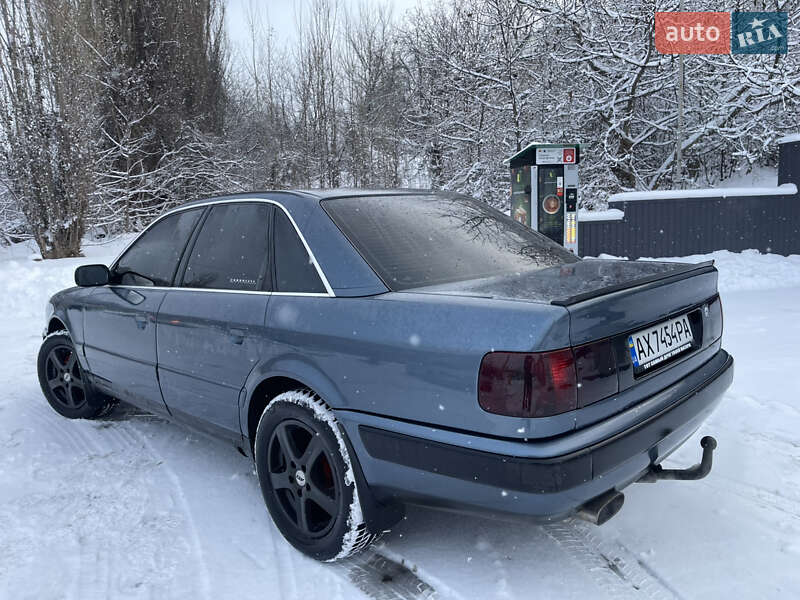 Седан Audi 100 1993 в Харькове