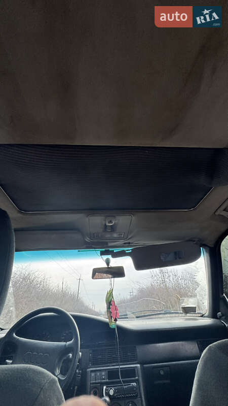 Седан Audi 100 1986 в Берегово