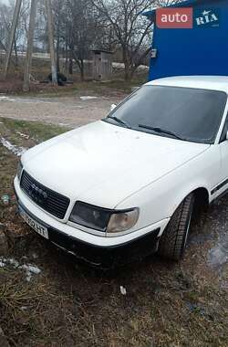 Седан Audi 100 1993 в Зенькове