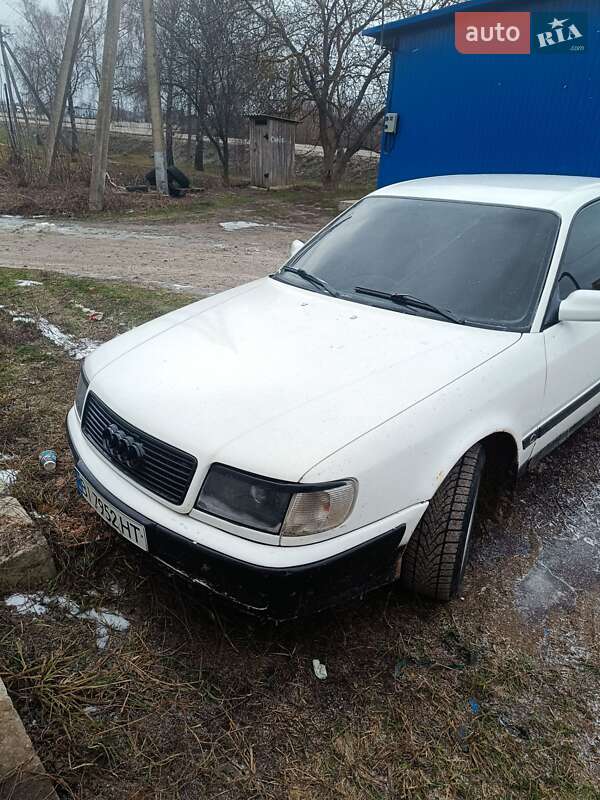 Седан Audi 100 1993 в Зенькове фото Седан Audi 100 1993 в Зенькове