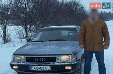 Седан Audi 100 1983 в Волочиске