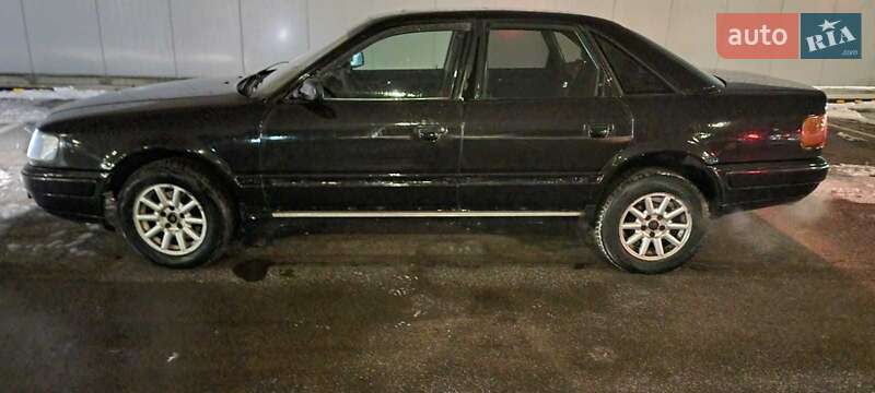 Седан Audi 100 1992 в Киеве