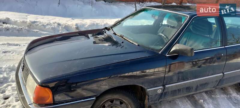Седан Audi 100 1990 в Трускавце