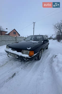 Седан Audi 100 1983 в Луцке