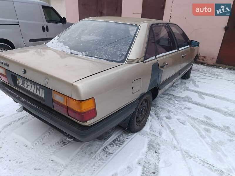 Седан Audi 100 1985 в Черкассах фото 4 Седан Audi 100 1985 в Черкассах