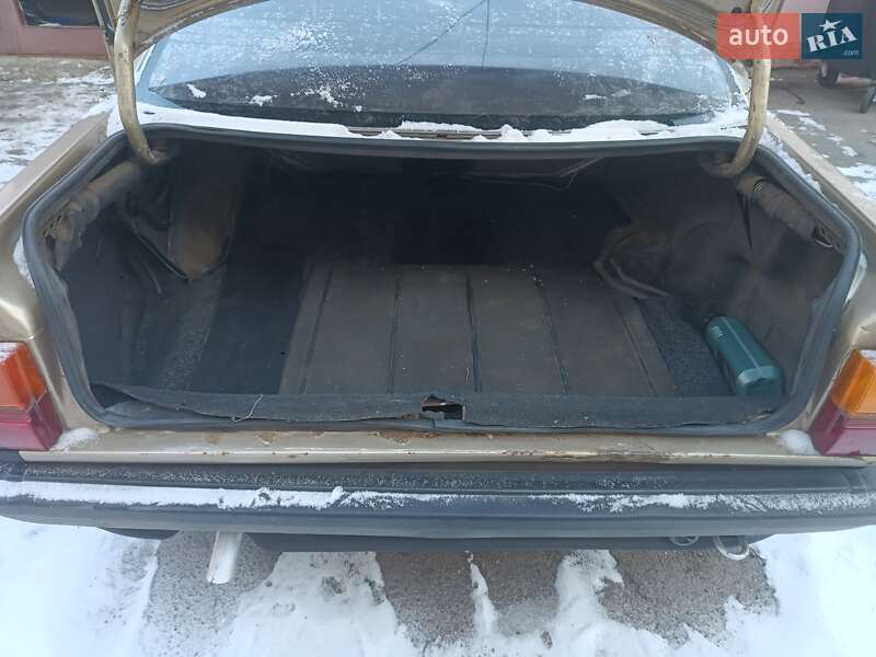 Седан Audi 100 1985 в Черкассах фото 6 Седан Audi 100 1985 в Черкассах