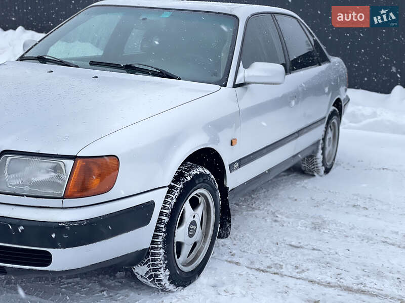 Седан Audi 100 1991 в Ивано-Франковске