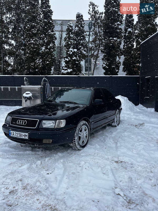 Audi 100 1993 Audi 100 1993