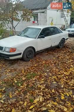 Седан Audi 100 1991 в Корнині